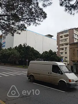 Kirayə verilir 1 otaqlı köhnə tikili 36 m² — Bakı, Xətai 1 otaq 36.00 m²