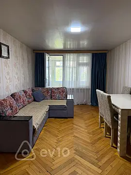Kirayə verilir 4 otaqlı köhnə tikili 100 m² — Bakı, Nəsimi 4 otaq 100.00 m²
