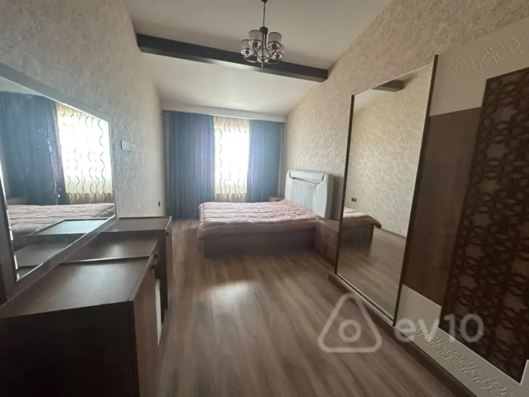 Kirayə verilir 2 otaqlı yeni tikili 85 m²