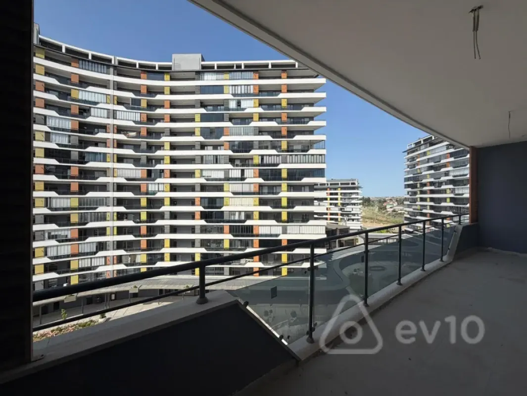 Satılır 2 otaqlı yeni tikili 80.5 m²