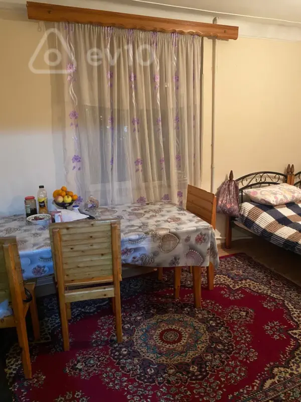 Satılır 2 otaqlı köhnə tikili 35 m²