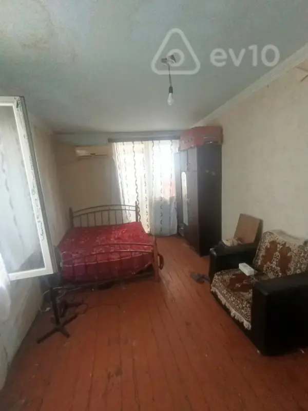 Kirayə verilir 1 otaqlı köhnə tikili 33 m²
