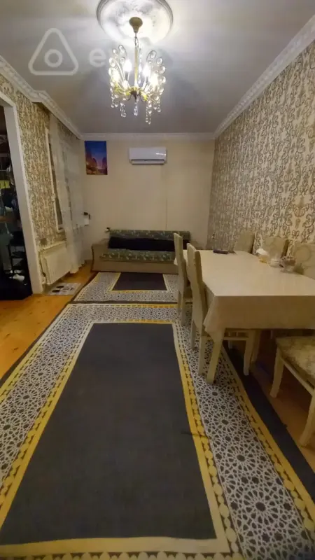 Kirayə verilir 2 otaqlı həyət evi 62 m²