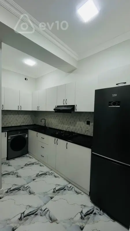 Kirayə verilir 2 otaqlı yeni tikili 62 m²