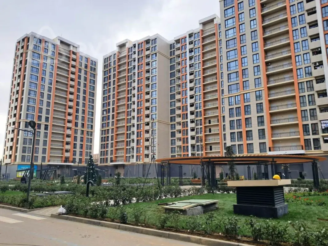 Satılır 2 otaqlı yeni tikili 57 m²