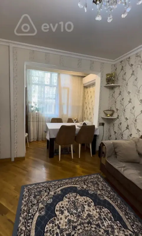 Kirayə verilir 3 otaqlı köhnə tikili 60 m²