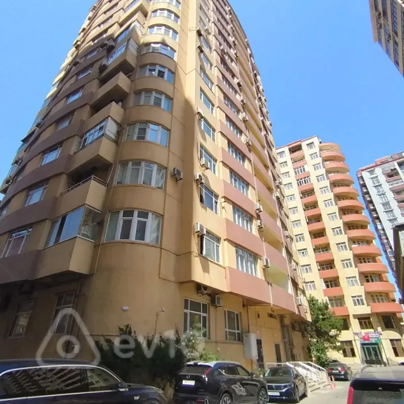 Satılır 3 otaqlı yeni tikili 141 m²