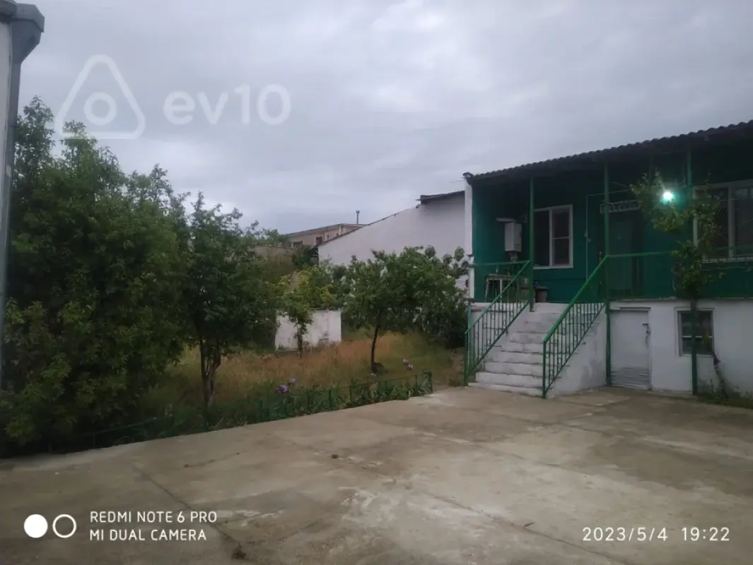 Satılır 5 otaqlı həyət evi 160 m²