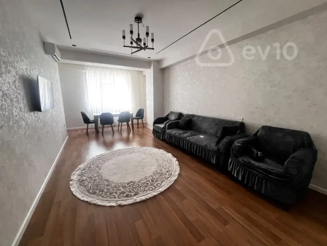 Kirayə verilir 3 otaqlı yeni tikili 136 m²