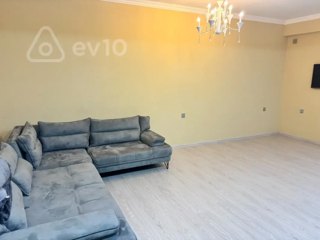 Kirayə verilir 2 otaqlı yeni tikili 60 m²