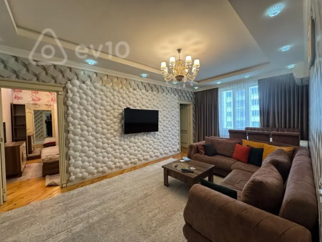Kirayə verilir 3 otaqlı yeni tikili 100 m²