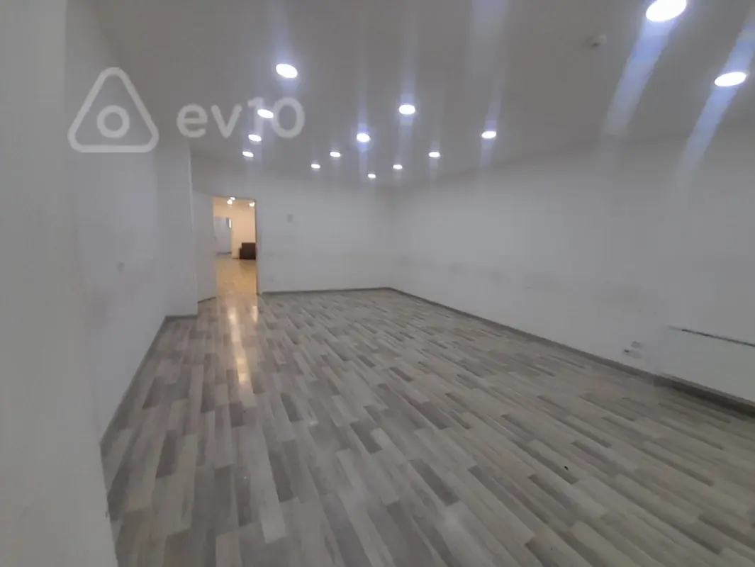 Kirayə verilir 6 otaqlı ofis 250 m²