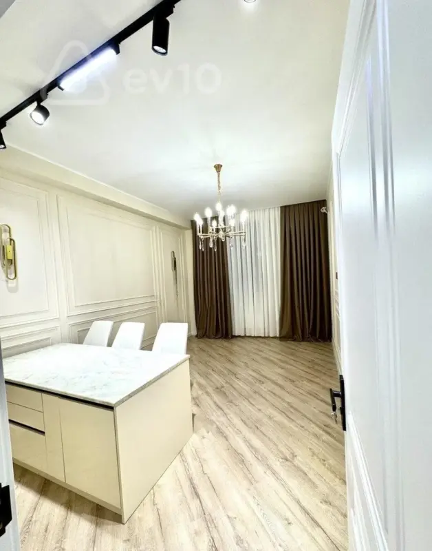 Satılır 3 otaqlı yeni tikili 74 m²