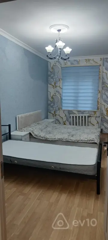 Kirayə verilir 3 otaqlı köhnə tikili 65 m²