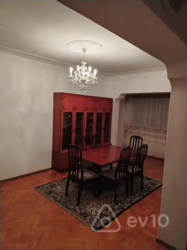 Kirayə verilir 2 otaqlı yeni tikili 65 m²