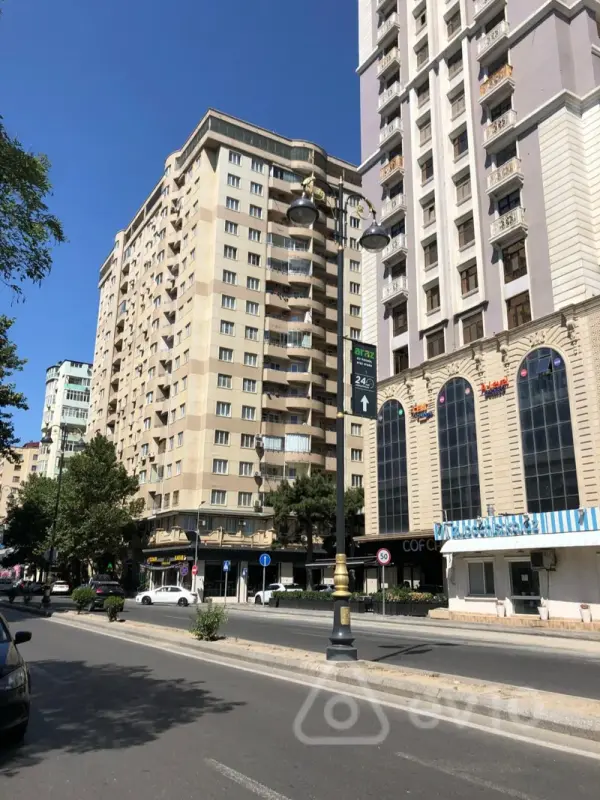 Satılır 2 otaqlı yeni tikili 85 m²