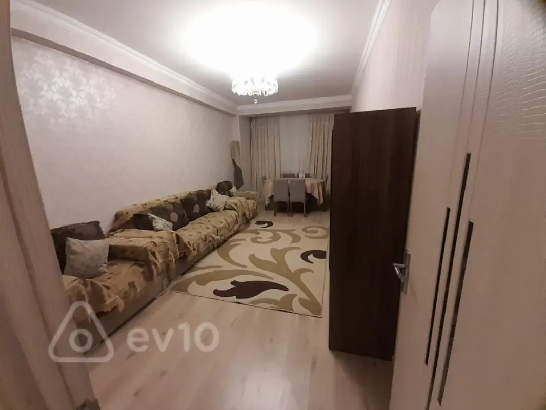 Kirayə verilir 2 otaqlı yeni tikili 60 m²