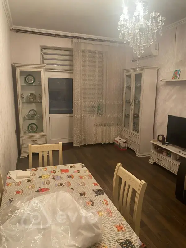 Kirayə verilir 2 otaqlı köhnə tikili 45 m²