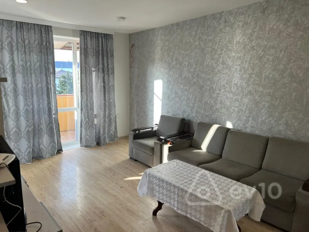 Kirayə verilir 3 otaqlı köhnə tikili 70 m²