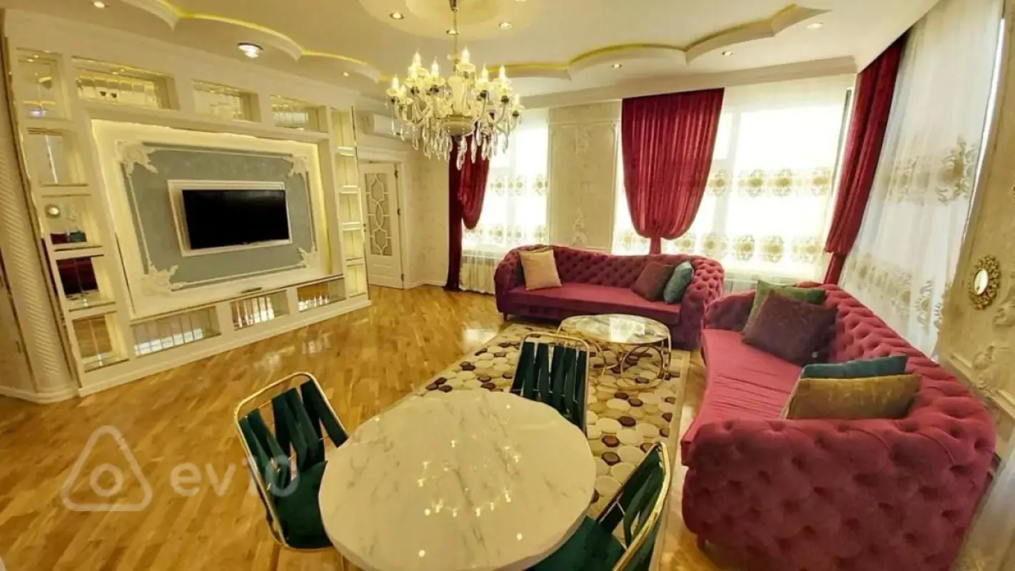 Kirayə verilir 3 otaqlı yeni tikili 100 m²