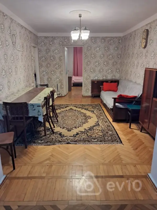 Kirayə verilir 3 otaqlı köhnə tikili 65 m²