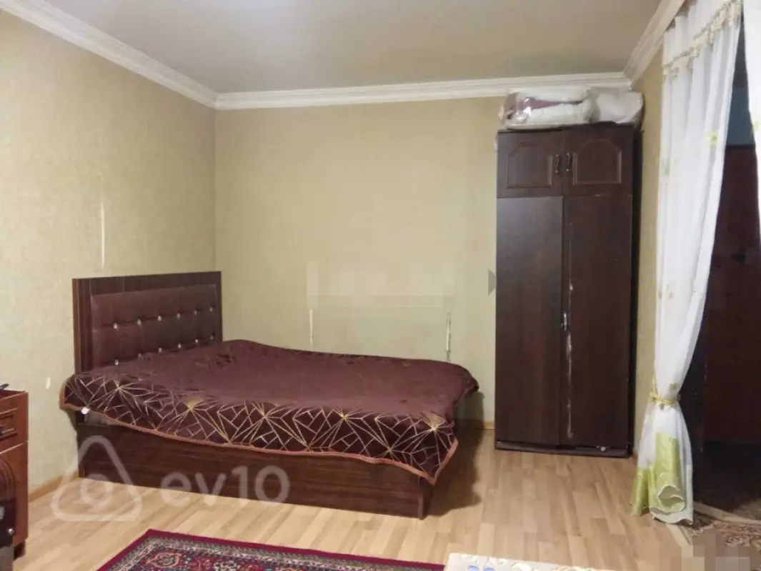 Kirayə verilir 1 otaqlı köhnə tikili 30 m²