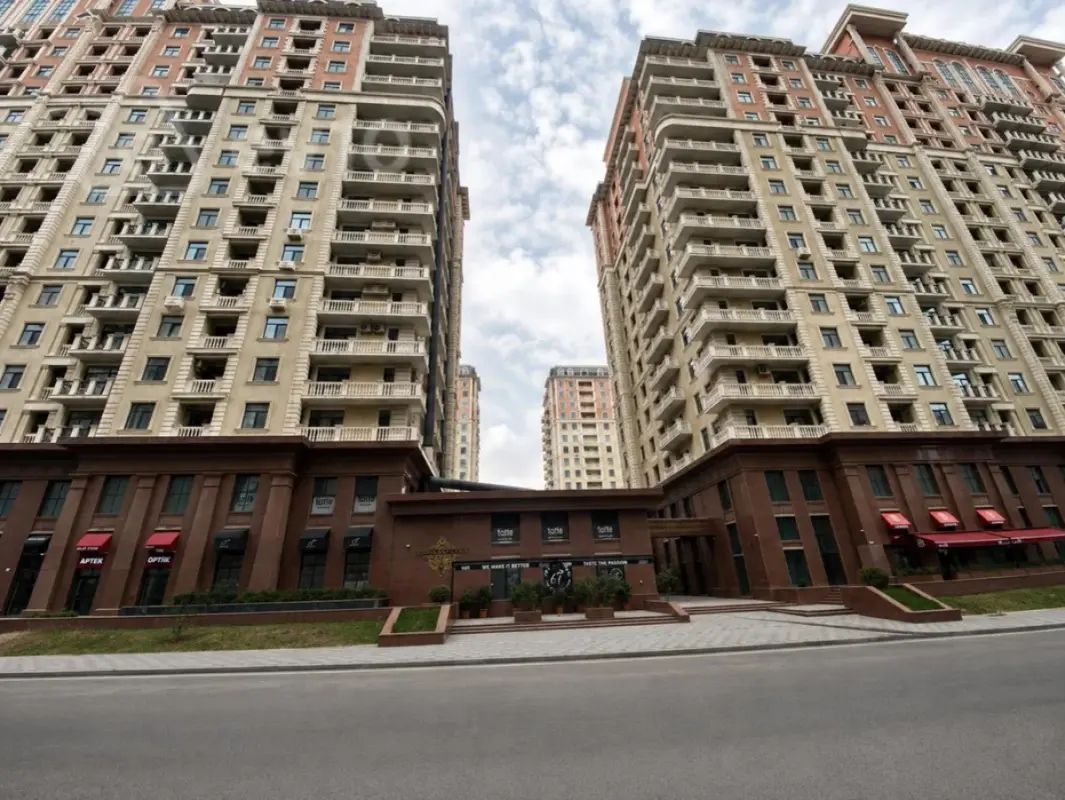 Satılır 1 otaqlı yeni tikili 68 m²