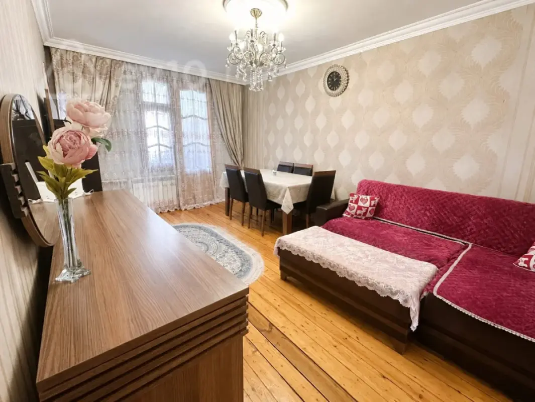Kirayə verilir 3 otaqlı köhnə tikili 55 m²