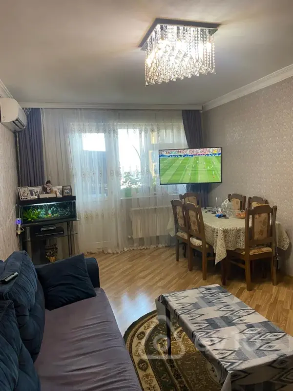 Satılır 3 otaqlı köhnə tikili 80 m²