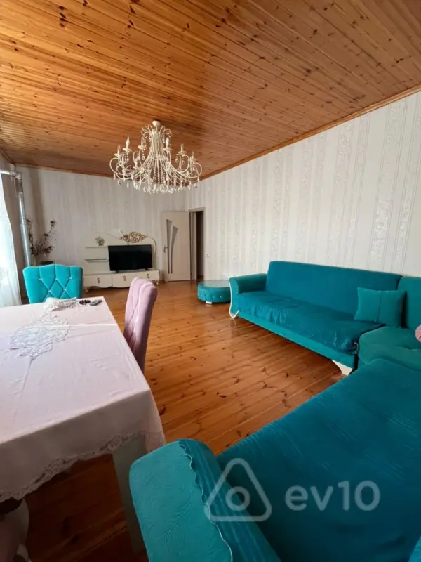 Kirayə verilir 2 otaqlı həyət evi 100 m²