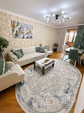 Satılır 4 otaqlı köhnə tikili 65 m² — Bakı, Nizami 4 otaq 65.00 m²