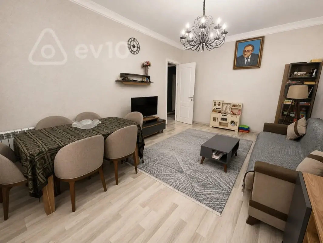 Satılır 3 otaqlı köhnə tikili 85 m²