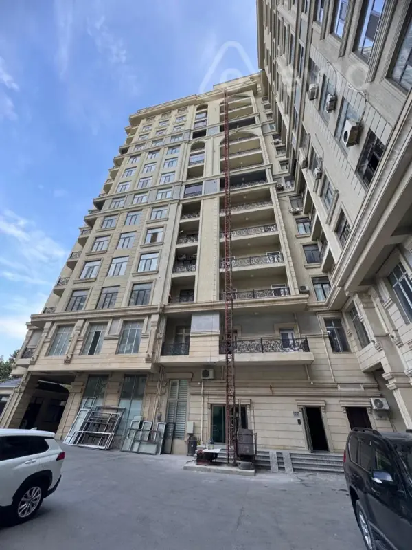 Kirayə verilir 3 otaqlı yeni tikili 120 m²
