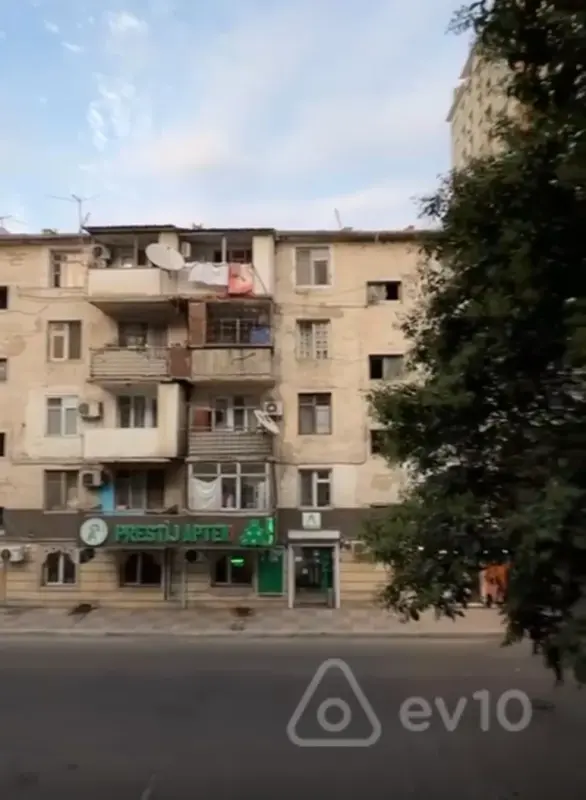Kirayə verilir 1 otaqlı köhnə tikili 35 m²