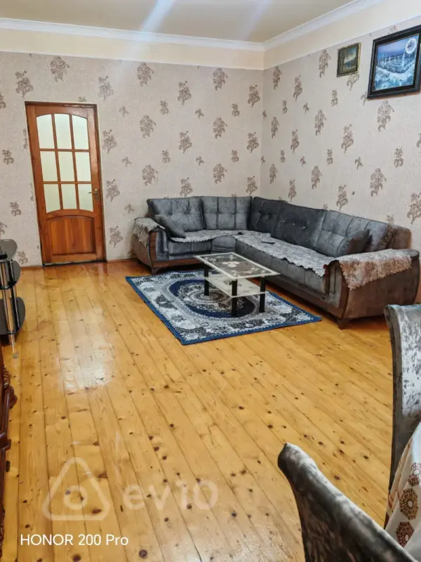 Kirayə verilir 2 otaqlı yeni tikili 65 m²