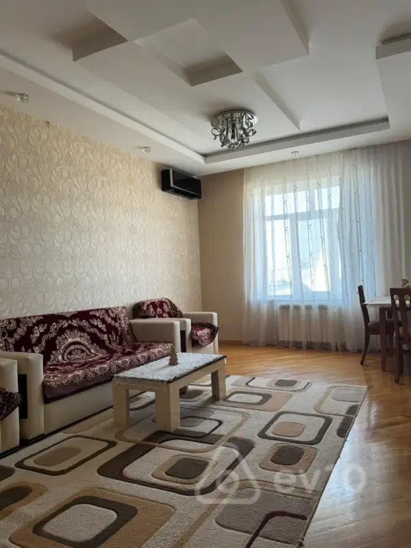 Kirayə verilir 2 otaqlı yeni tikili 85 m²