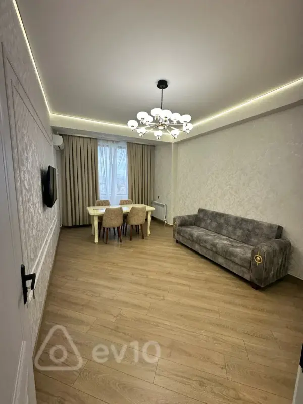 Kirayə verilir 2 otaqlı yeni tikili 65 m²
