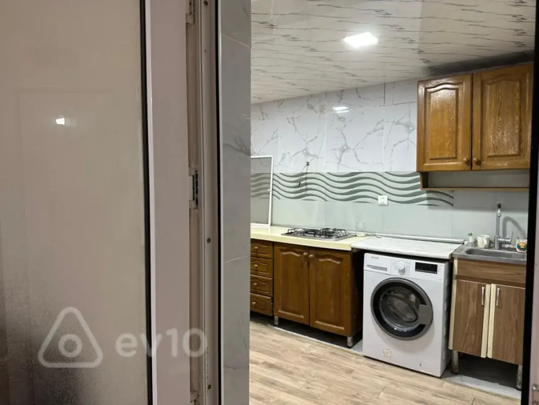 Kirayə verilir 2 otaqlı həyət evi 70 m²