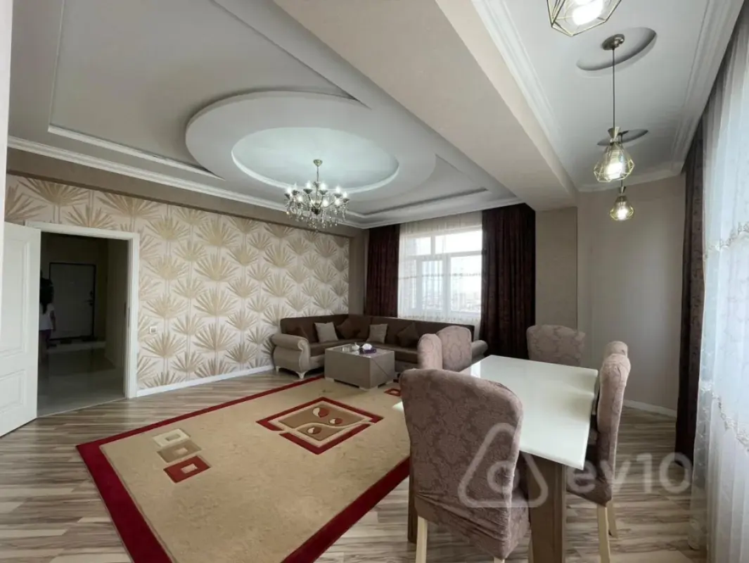 Kirayə verilir 3 otaqlı yeni tikili 100 m²
