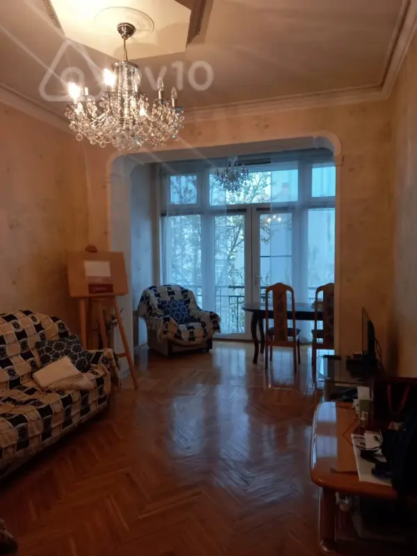 Kirayə verilir 2 otaqlı köhnə tikili 50 m²
