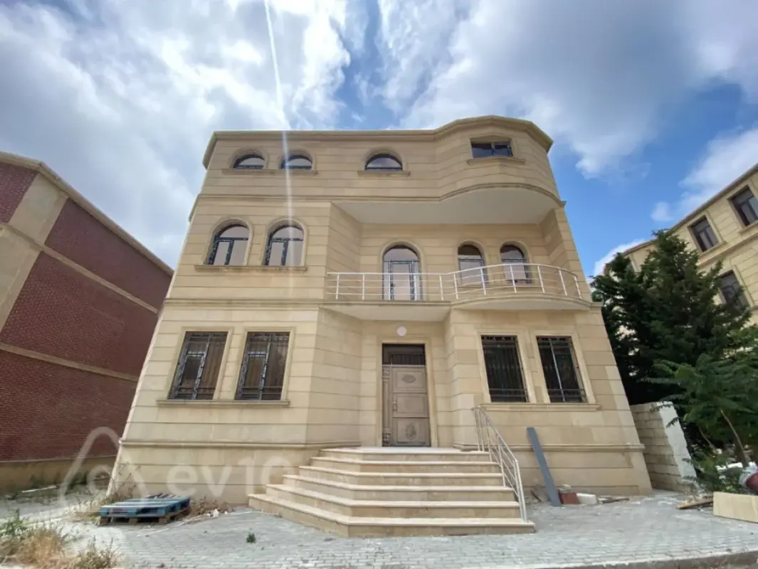 Kirayə verilir mənzil 1000 m²