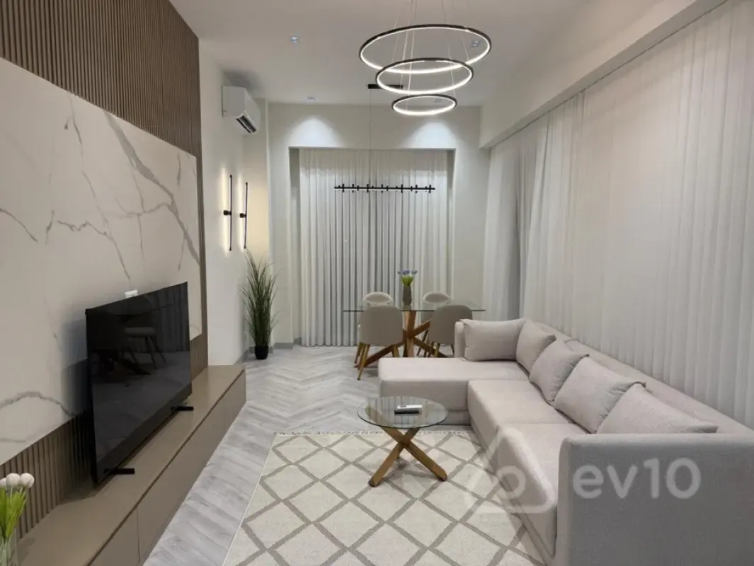 Kirayə verilir 3 otaqlı yeni tikili 120 m²