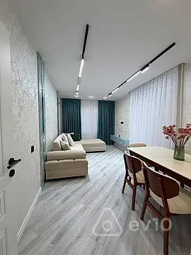 Kirayə verilir 2 otaqlı köhnə tikili 60 m² — Bakı, Xətai 2 otaq 60.00 m²