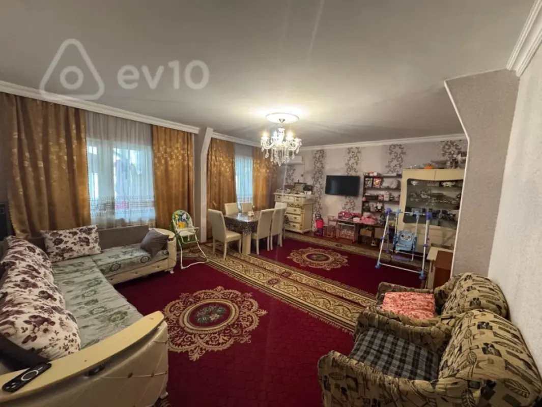 Satılır 5 otaqlı köhnə tikili 120 m²