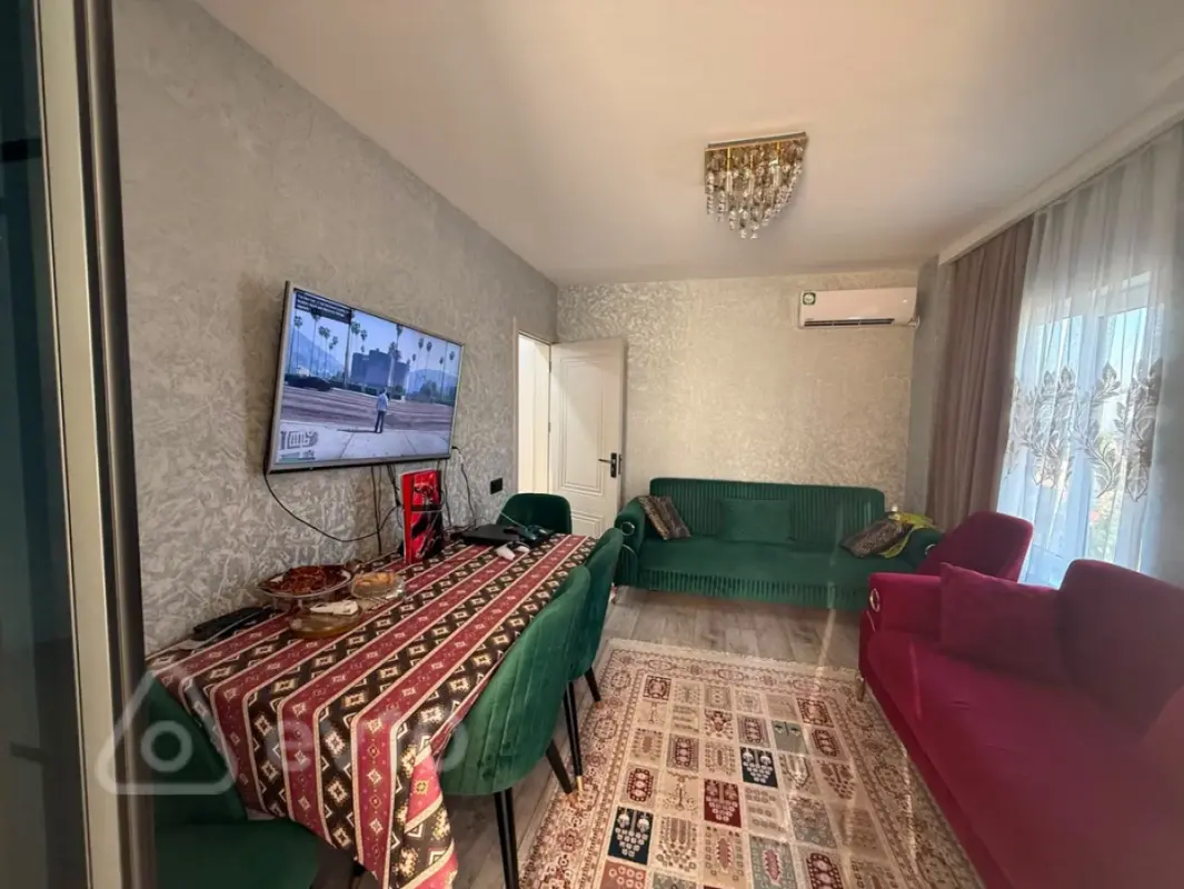 Kirayə verilir 2 otaqlı köhnə tikili 40 m²