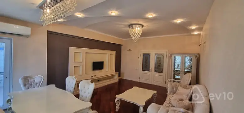 Kirayə verilir 3 otaqlı yeni tikili 137 m² — Bakı, Nərimanov 3 otaq 137.00 m²