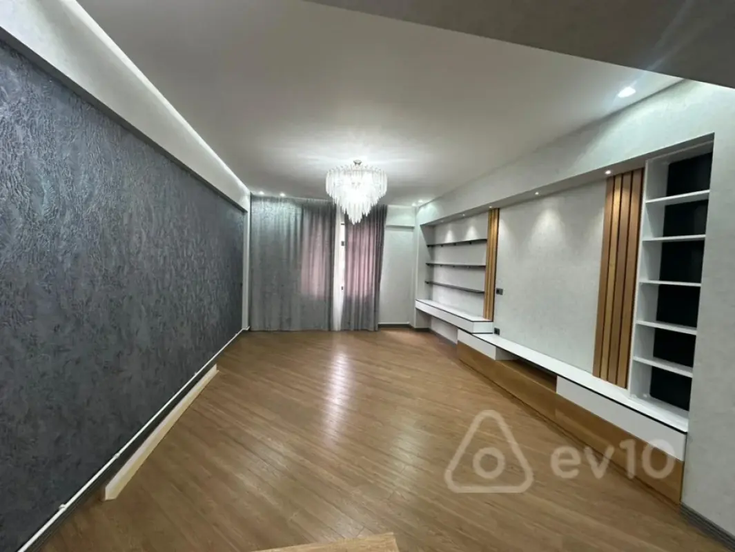 Kirayə verilir 3 otaqlı yeni tikili 110 m²