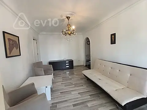 Satılır 2 otaqlı köhnə tikili 42 m² — Bakı, Nizami 2 otaq 42.00 m²