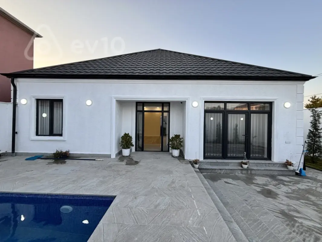 Satılır 4 otaqlı həyət evi 160 m²