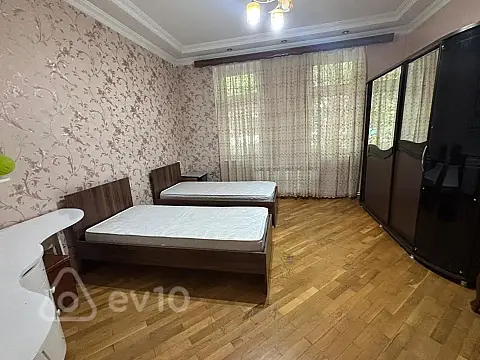 Kirayə verilir 4 otaqlı köhnə tikili 85 m² — Bakı, Nəsimi 4 otaq 85.00 m²